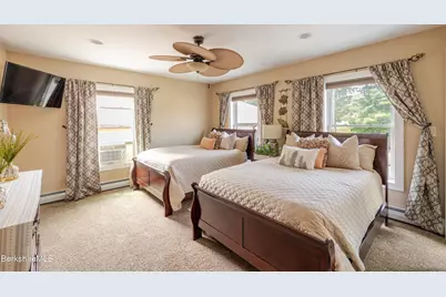 140 Hancock Rd, Pittsfield, MA 01201 - Photo 46