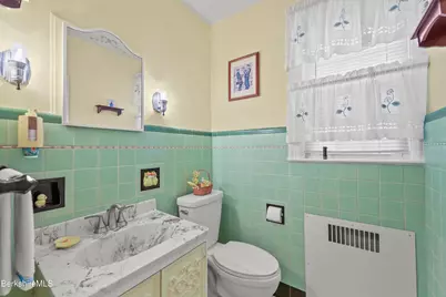 96 E Housatonic St, Pittsfield, MA 01201 - Photo 22