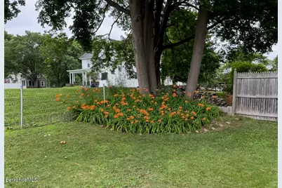 96 E Housatonic St, Pittsfield, MA 01201 - Photo 40