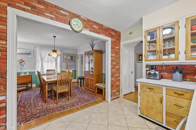 96 E Housatonic St, Pittsfield, MA 01201 - Photo 20