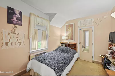 96 E Housatonic St, Pittsfield, MA 01201 - Photo 30