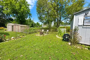 3 Iroquois Dr, North Adams, MA 01247 - Photo 16