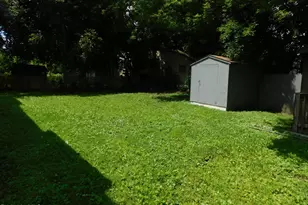 25 Root Pl, Pittsfield, MA 01201 - Photo 10