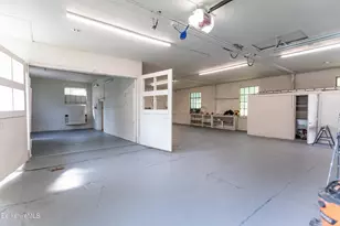 141 Dewey Ave, Pittsfield, MA 01201 - Photo 24