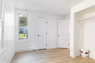 141 Dewey Ave, Pittsfield, MA 01201 - Photo 10