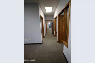 326 Springside Ave, Pittsfield, MA 01201 - Photo 8