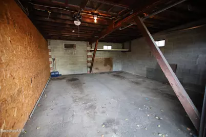 326 Springside Ave, Pittsfield, MA 01201 - Photo 40