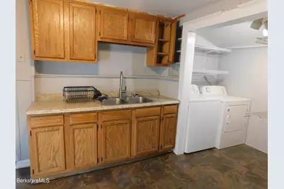 120 Danforth Ave, Pittsfield, MA 01201 - Photo 8