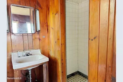 14 Summit Ave, Pittsfield, MA 01201 - Photo 18