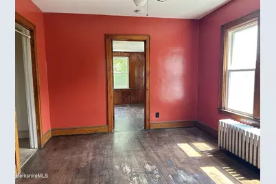 14 Summit Ave, Pittsfield, MA 01201 - Photo 8