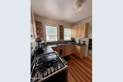 187 W Park St, Lee, MA 01238 - Photo 6