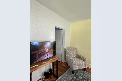 187 W Park St, Lee, MA 01238 - Photo 14