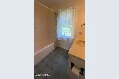 3 -5 Richmond Ln, Adams, MA 01220 - Photo 36