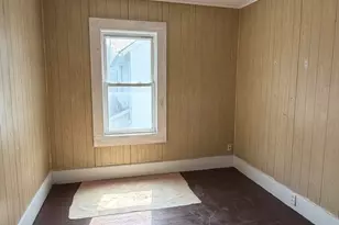 24 Jordan St, Adams, MA 01220 - Photo 16