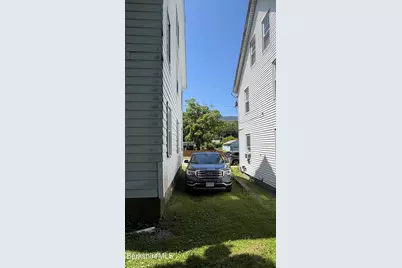 31-33 Mill St, Adams, MA 01220 - Photo 4