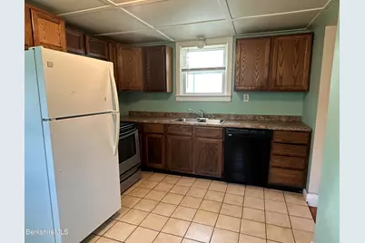 310-314 Wahconah St, Pittsfield, MA 01201 - Photo 12