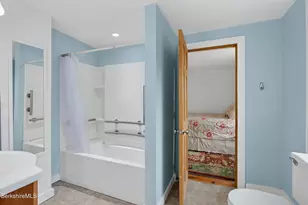 12 Mountain St, Great Barrington, MA 01230 - Photo 26