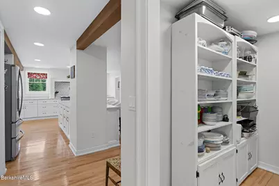 12 Mountain St, Great Barrington, MA 01230 - Photo 14