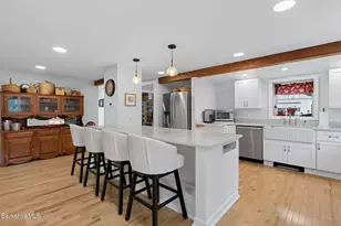 12 Mountain St, Great Barrington, MA 01230 - Photo 8