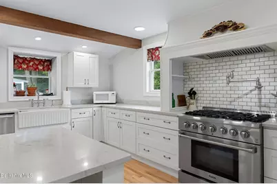 12 Mountain St, Great Barrington, MA 01230 - Photo 4