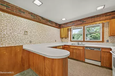 19 Sandmill Hill, Cheshire, MA 01225 - Photo 6
