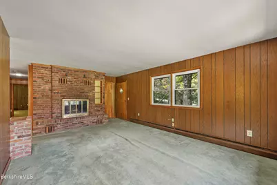 19 Sandmill Hill, Cheshire, MA 01225 - Photo 4