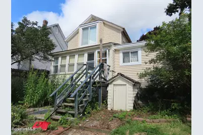 15 Meadow St, Adams, MA 01220 - Photo 2