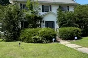 450 South St, Pittsfield, MA 01201 - Photo 1