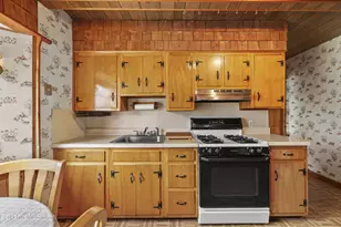 62 Watson St, Pittsfield, MA 01201 - Photo 4