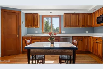 5 Seekonk Rd, Great Barrington, MA 01230 - Photo 4