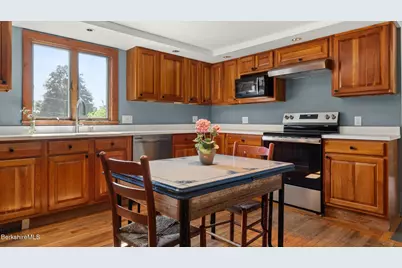 5 Seekonk Rd, Great Barrington, MA 01230 - Photo 8