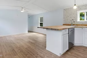 10 Alice Dr, Hinsdale, MA 01235 - Photo 8