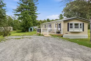 10 Alice Dr, Hinsdale, MA 01235 - Photo 4