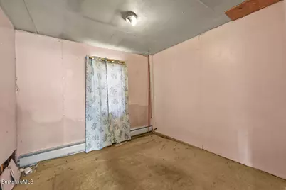 16 Holmes Rd, Hinsdale, MA 01235 - Photo 12