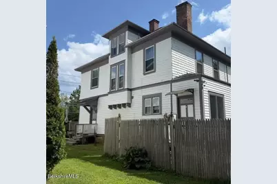77 Onota St, Pittsfield, MA 01201 - Photo 6