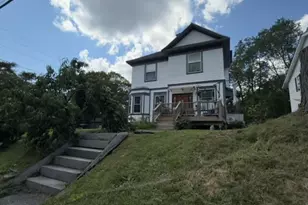 77 Onota St, Pittsfield, MA 01201 - Photo 1