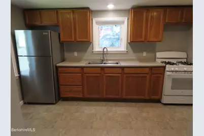 19 Pine St, Adams, MA 01220 - Photo 6