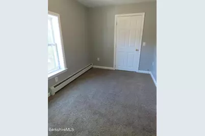 19 Pine St, Adams, MA 01220 - Photo 20