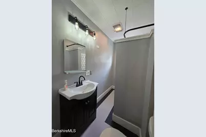 75 North Summer St #Unit 2, Adams, MA 01220 - Photo 12