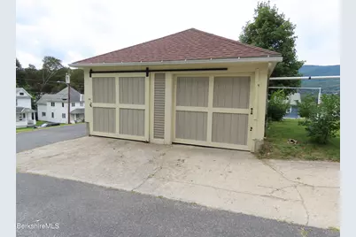 32 First St, Adams, MA 01220 - Photo 10