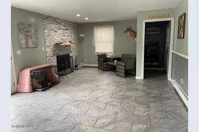 16 Juliana Dr, Pittsfield, MA 01201 - Photo 14