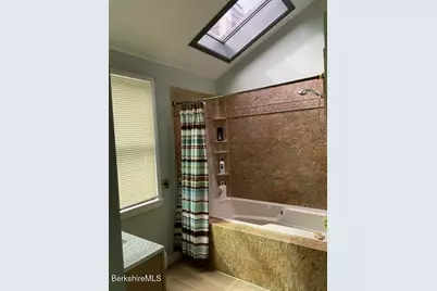 16 Juliana Dr, Pittsfield, MA 01201 - Photo 22