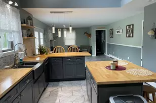 16 Juliana Dr, Pittsfield, MA 01201 - Photo 12