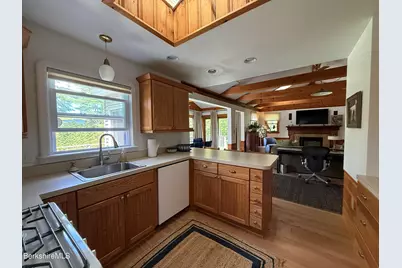 10 Mahkeenac Terr, Stockbridge, MA 01262 - Photo 30