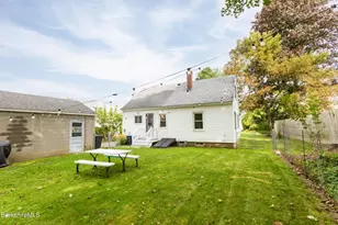 62 Easton Ave, Pittsfield, MA 01201 - Photo 6