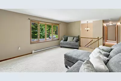 78 Oakhurst Ave, Pittsfield, MA 01201 - Photo 10