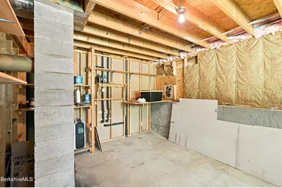 78 Oakhurst Ave, Pittsfield, MA 01201 - Photo 30