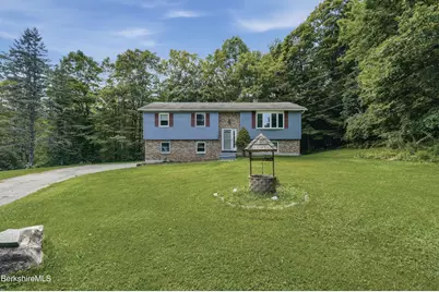 78 Oakhurst Ave, Pittsfield, MA 01201 - Photo 2