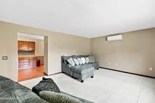 78 Oakhurst Ave, Pittsfield, MA 01201 - Photo 8