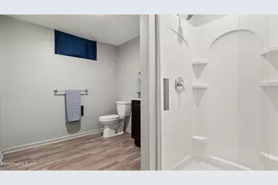 53 Greenings Ave, Pittsfield, MA 01201 - Photo 38